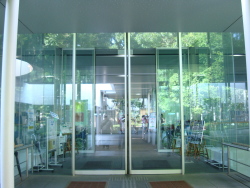 相模原市立博物館の入口